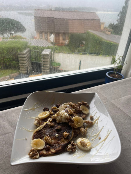 banana pancakes overlooking the sea